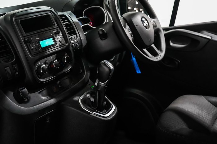 2021 Mitsubishi Express GLX