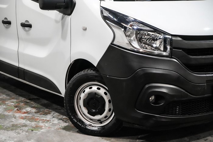 2021 Mitsubishi Express GLX