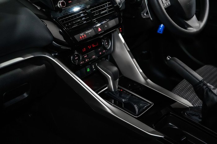 2024 Mitsubishi Eclipse Cross ES