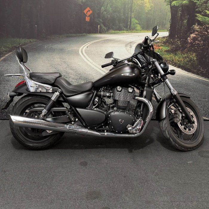 2014 Triumph THUNDERBIRD STORM (ABS) Black