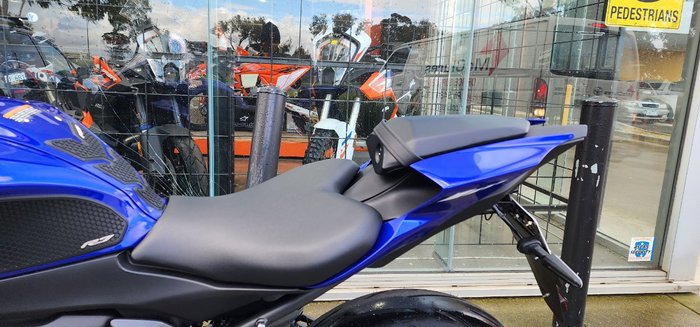 2024 Yamaha YZF-R7LA