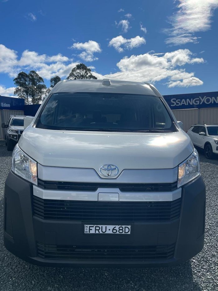 2025 Toyota Hiace Commuter GDH322R French Vanilla