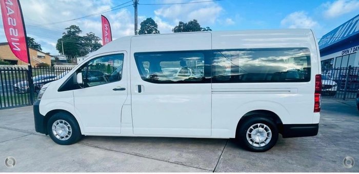 2025 Toyota Hiace Commuter GDH322R French Vanilla