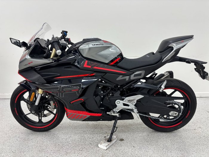 2023 CFMOTO 450 SR ABS ZIRCON BLACK