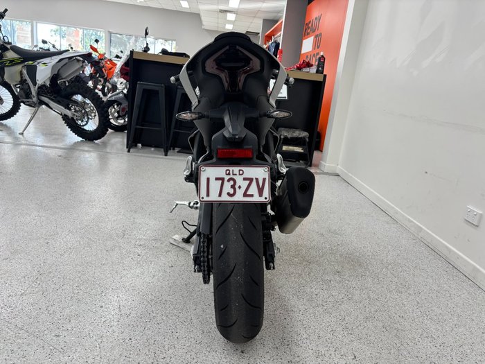 2023 CFMOTO 450 SR ABS ZIRCON BLACK