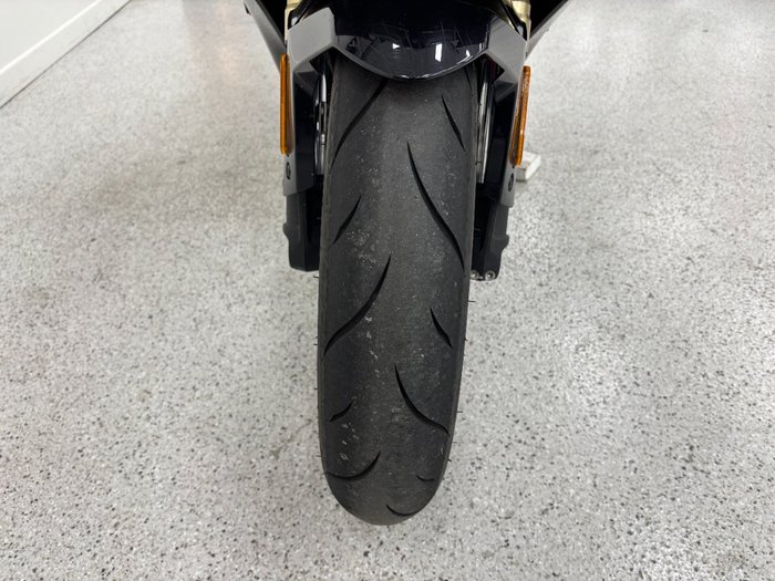 2023 CFMOTO 450 SR ABS ZIRCON BLACK