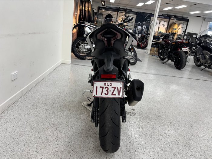 2023 CFMOTO 450 SR ABS ZIRCON BLACK