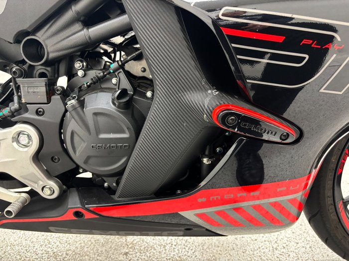 2023 CFMOTO 450 SR ABS ZIRCON BLACK