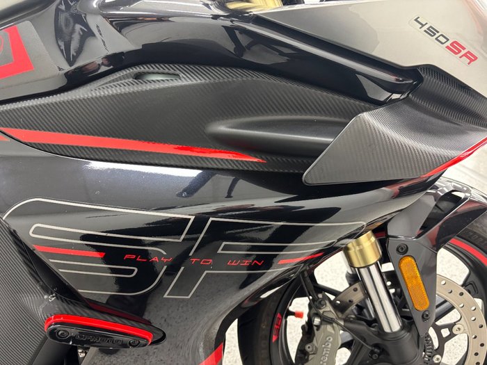 2023 CFMOTO 450 SR ABS ZIRCON BLACK