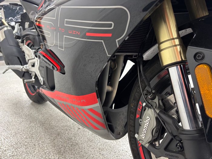 2023 CFMOTO 450 SR ABS ZIRCON BLACK