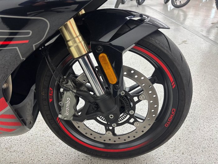 2023 CFMOTO 450 SR ABS ZIRCON BLACK