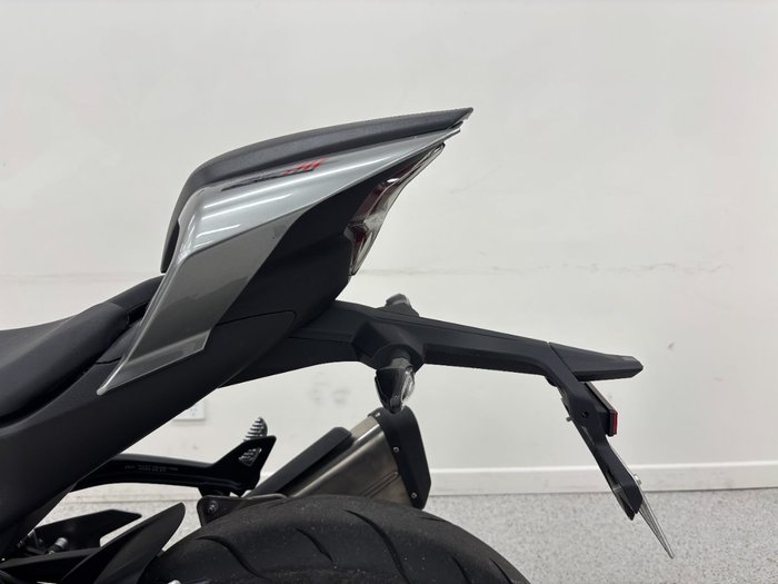 2023 CFMOTO 450 SR ABS ZIRCON BLACK