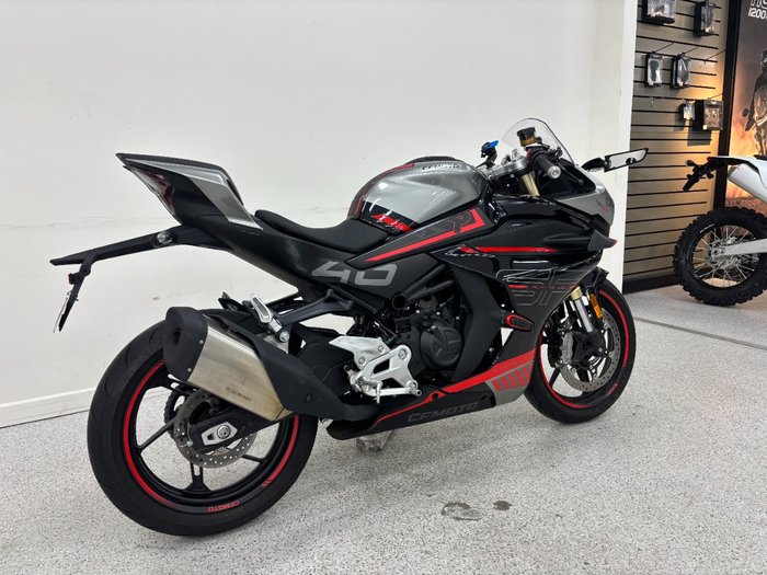 2023 CFMOTO 450 SR ABS ZIRCON BLACK
