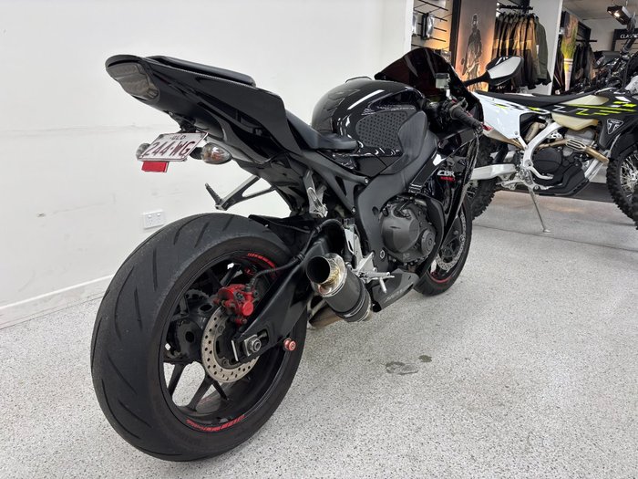2014 Honda CBR1000RA (FIREBLADE) ABS Black