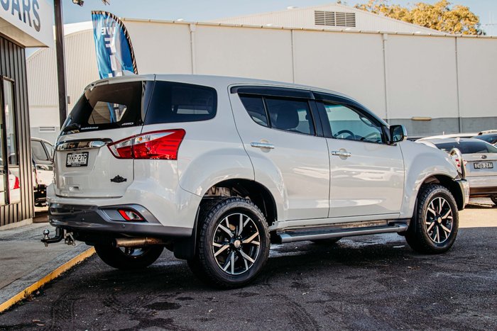 2020 Isuzu MU-X LS-U