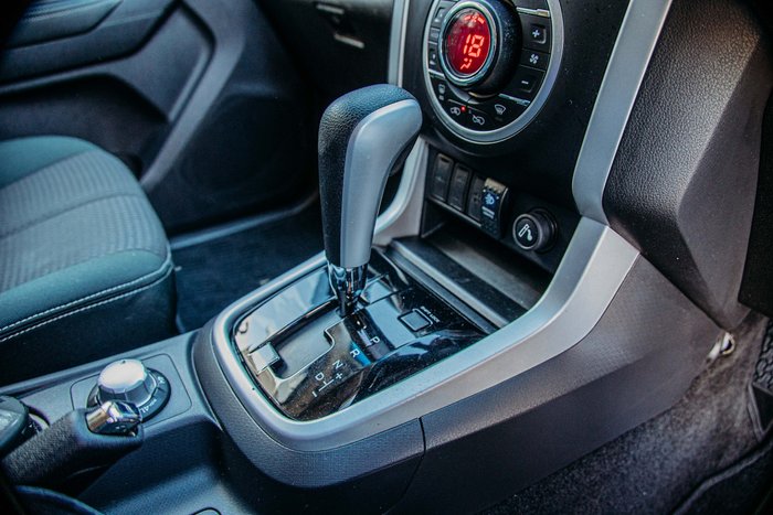 2020 Isuzu MU-X LS-U