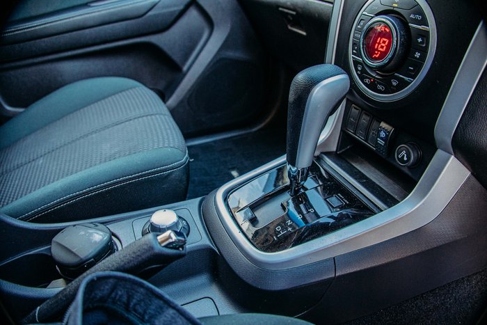 2020 Isuzu MU-X LS-U