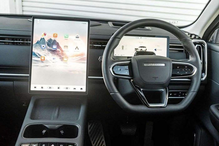 2025 Jaecoo J7 SHS Summit