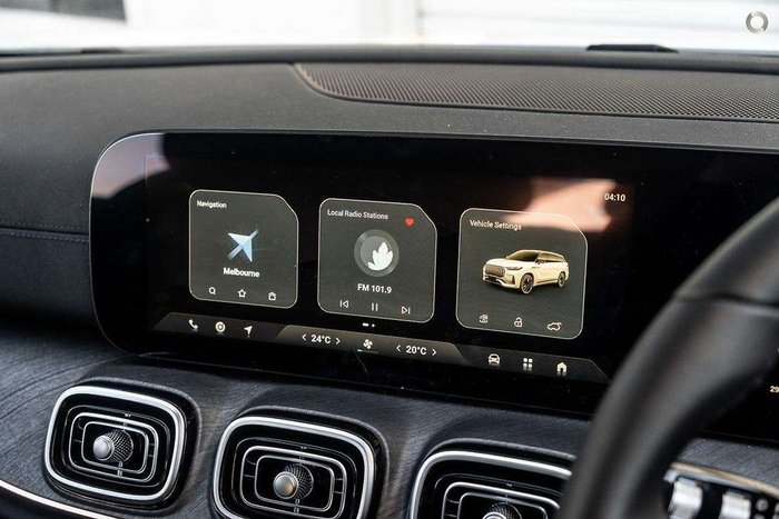 2025 Jaecoo J8 Track