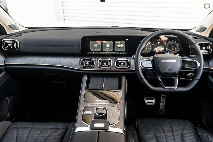 2025 Jaecoo J8 Track