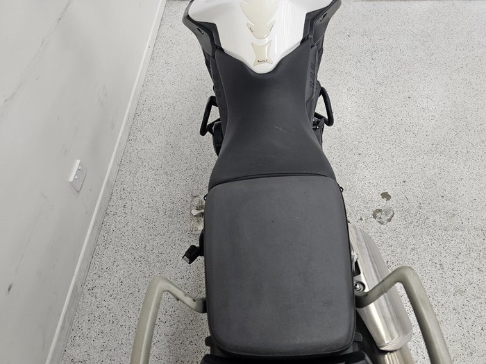 Triumph 2012 Triumph 800cc Tiger TIG800ABS White