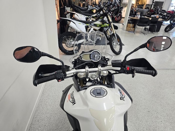 Triumph 2012 Triumph 800cc Tiger TIG800ABS White