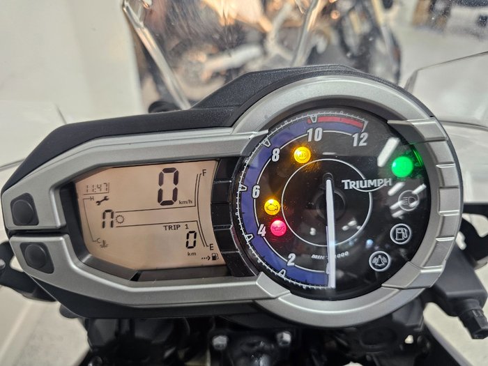Triumph 2012 Triumph 800cc Tiger TIG800ABS White