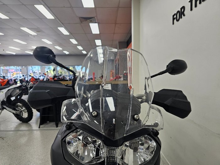 Triumph 2012 Triumph 800cc Tiger TIG800ABS White