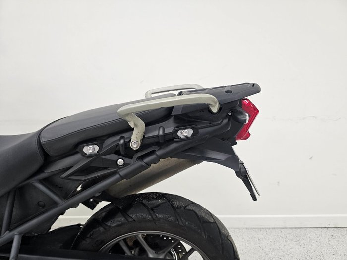 Triumph 2012 Triumph 800cc Tiger TIG800ABS White