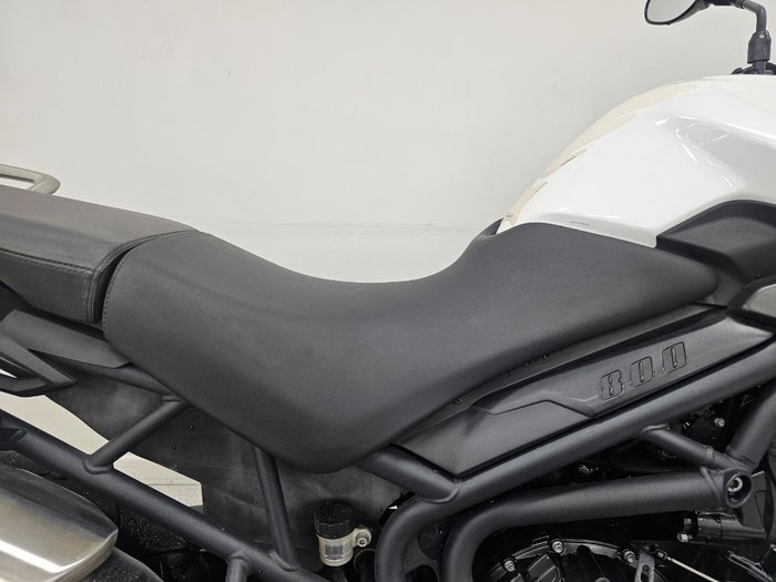 Triumph 2012 Triumph 800cc Tiger TIG800ABS White