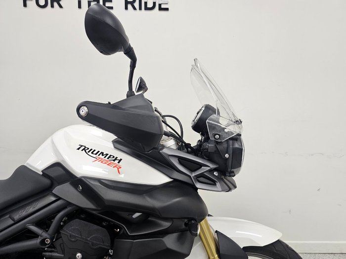 Triumph 2012 Triumph 800cc Tiger TIG800ABS White