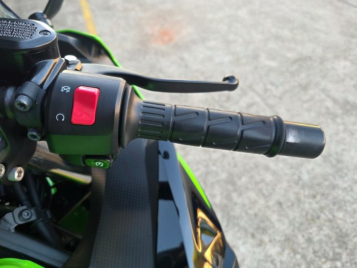 2022 Kawasaki NINJA 400 SE GREEN