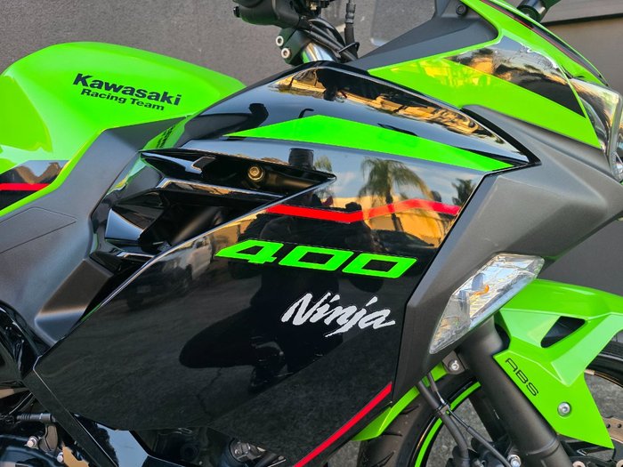 2022 Kawasaki NINJA 400 SE GREEN