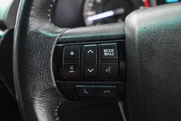 2022 Toyota Hilux SR5