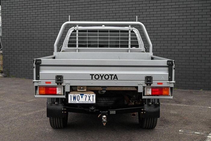 2022 Toyota Hilux SR5