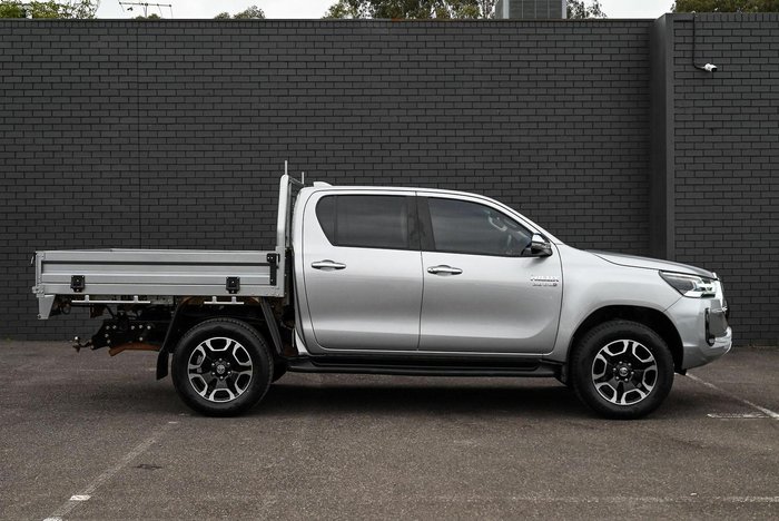 2022 Toyota Hilux SR5
