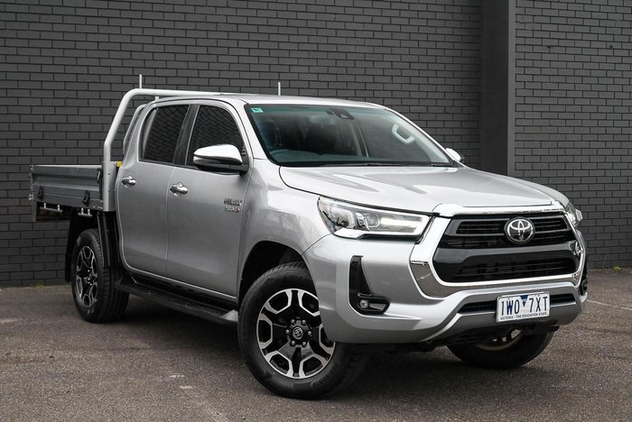 2022 Toyota Hilux SR5