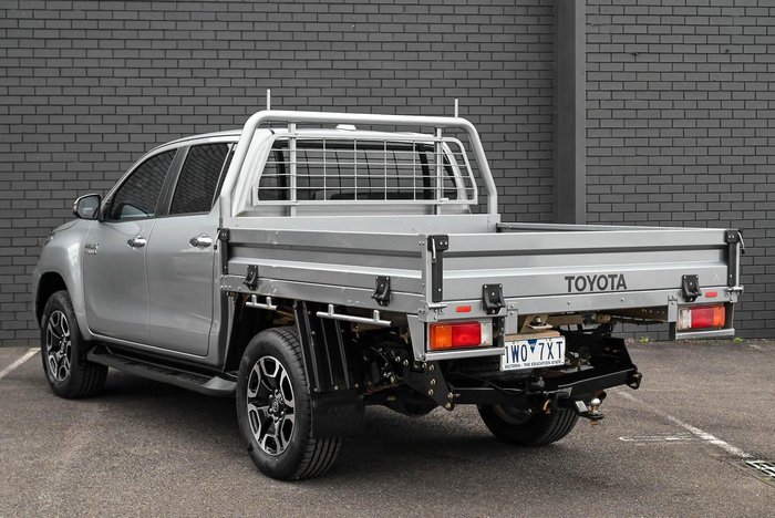 2022 Toyota Hilux SR5