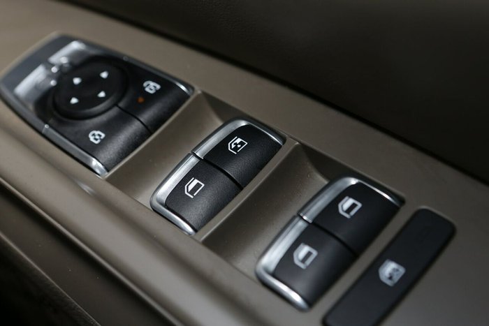 2024 Kia Carnival S