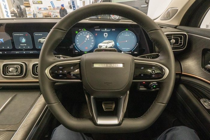 2025 Jaecoo J8 Track