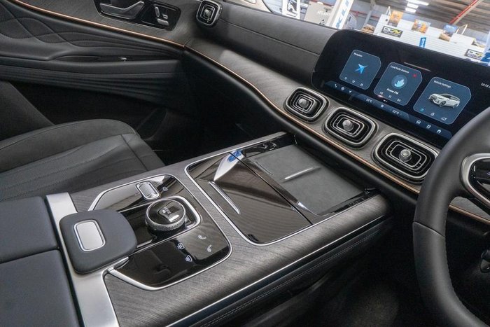 2025 Jaecoo J8 Track