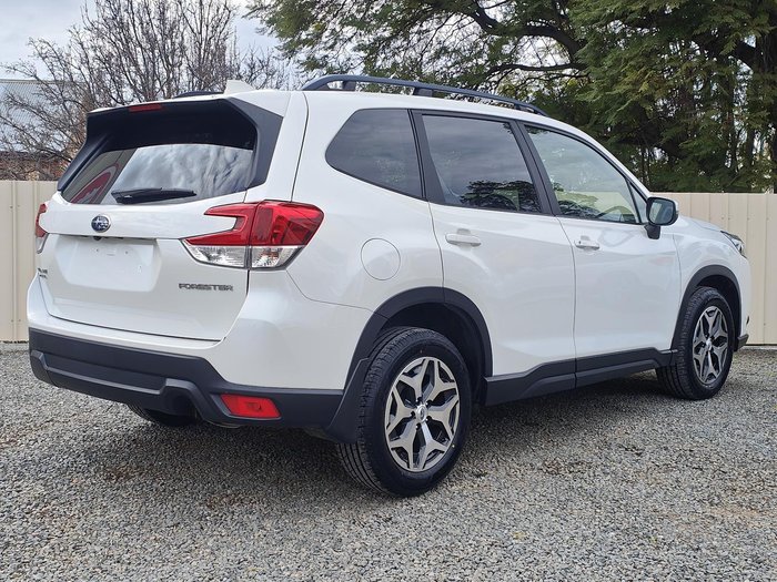 2021 Subaru Forester 2.5i