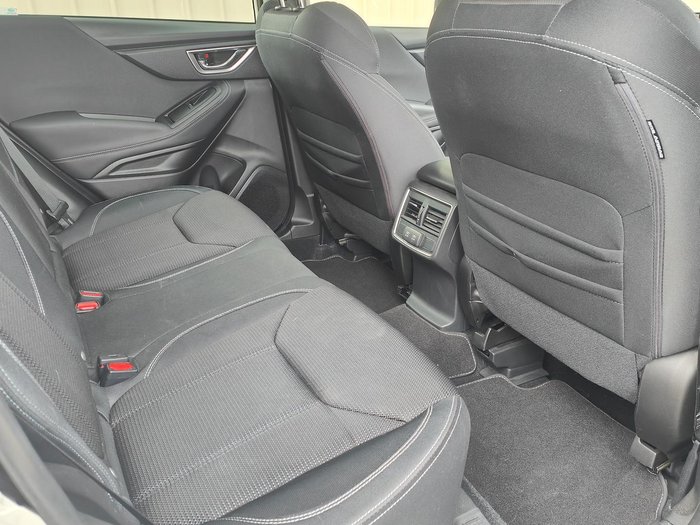 2021 Subaru Forester 2.5i