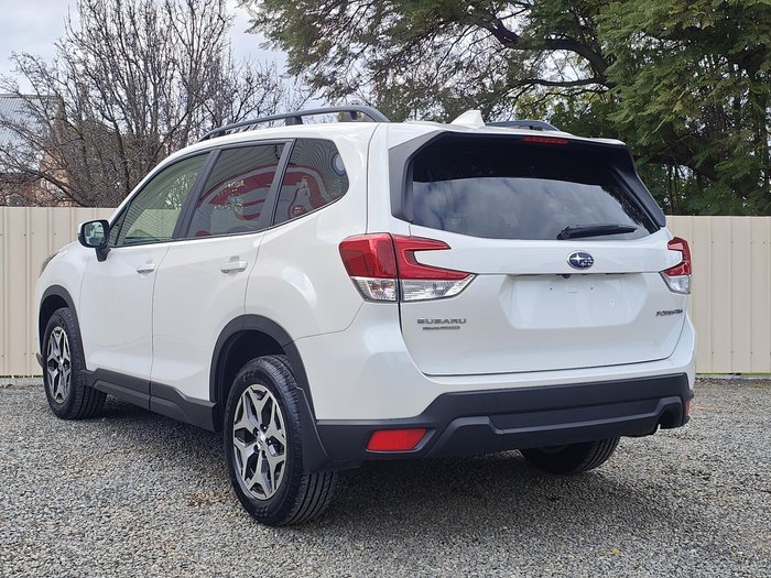 2021 Subaru Forester 2.5i