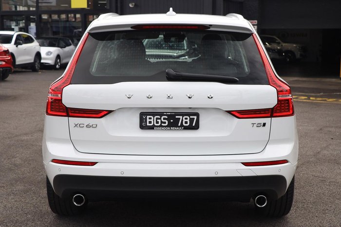 2020 Volvo XC60 T5 Momentum