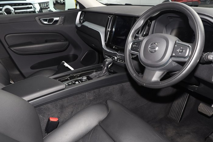 2020 Volvo XC60 T5 Momentum