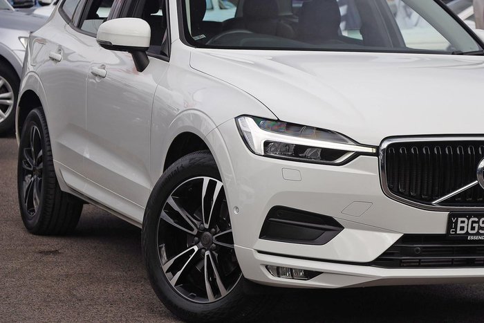 2020 Volvo XC60 T5 Momentum