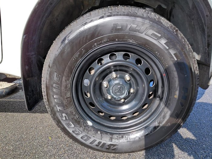 2022 Toyota Hilux SR