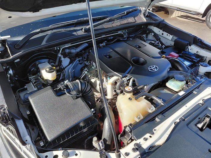 2022 Toyota Hilux SR