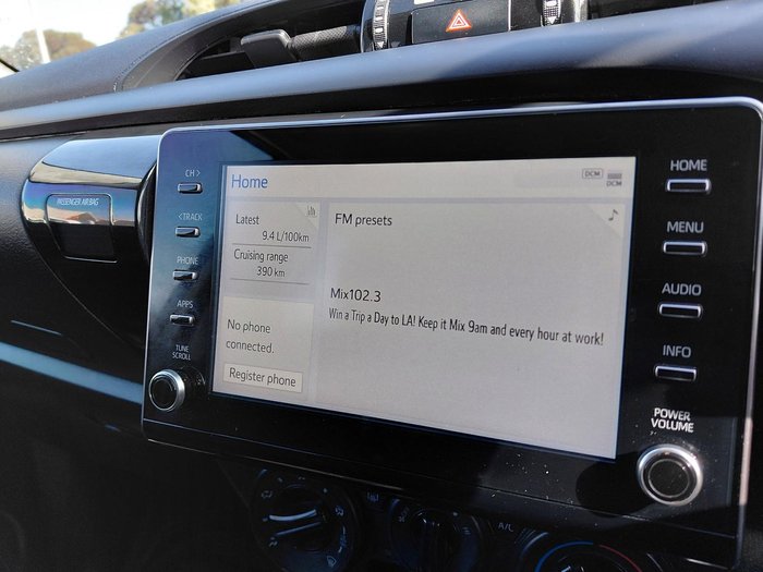 2022 Toyota Hilux SR